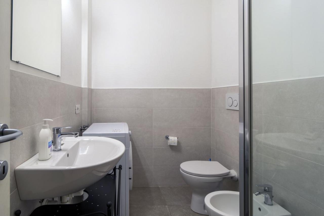 Cozy & Comfy Apt In Navigli Area Milánó Kültér fotó