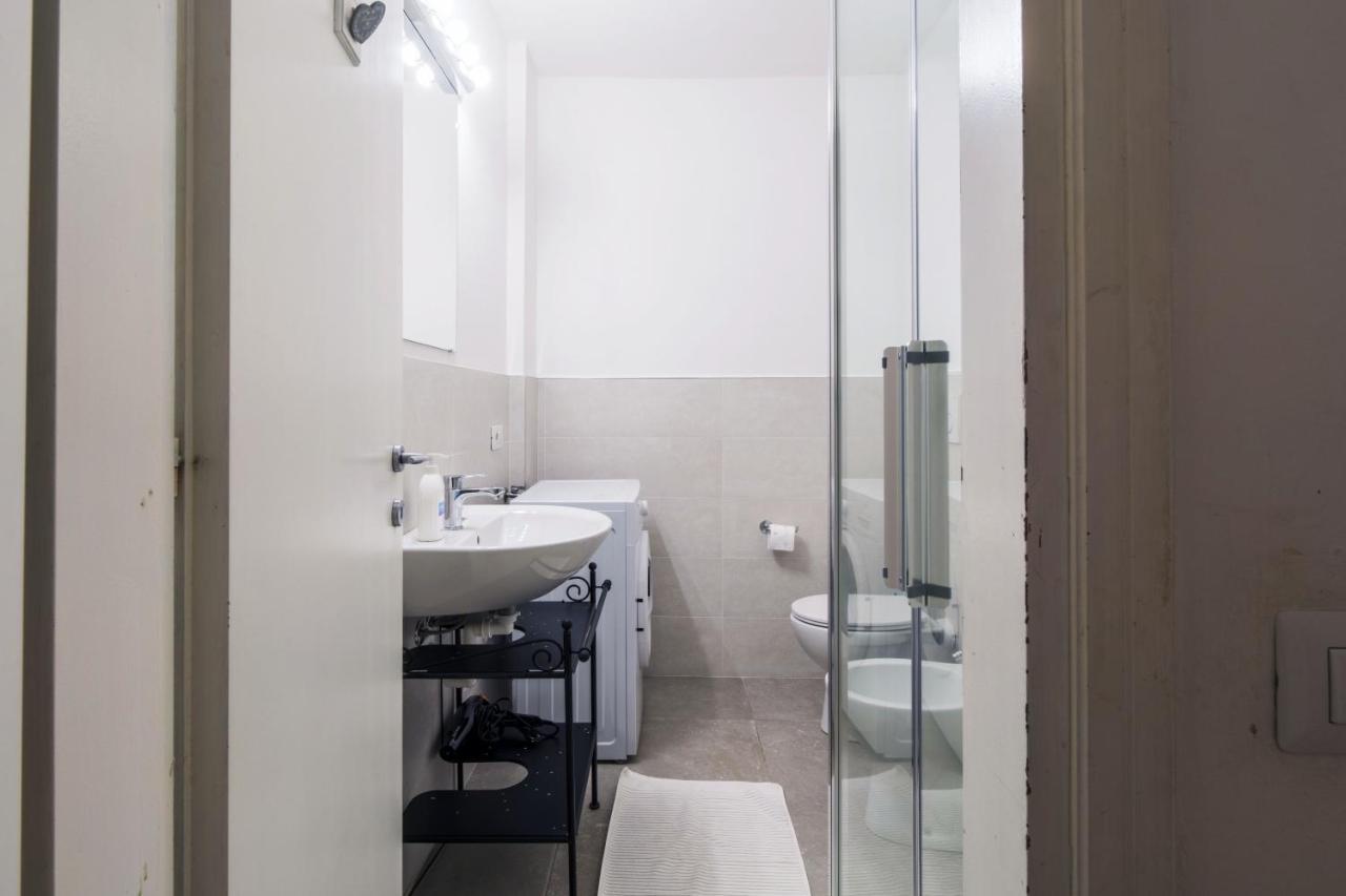 Cozy & Comfy Apt In Navigli Area Milánó Kültér fotó